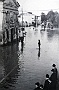 Novembre 1966 - L'area dell'antica Chiesa di S.Anna è sommersa dall'acqua -Piove di Sacco (Roberto Susner)